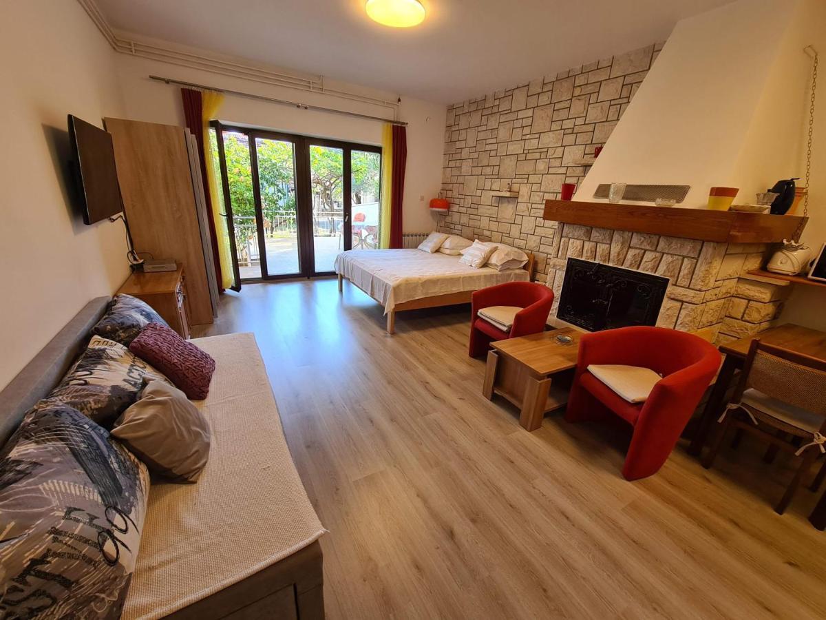 Apartments Ana Медулин Экстерьер фото