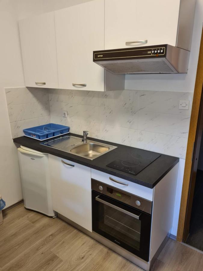 Apartments Ana Медулин Экстерьер фото